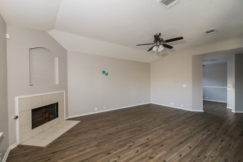 3309 Bentgate Ct - Photo 4 of 19