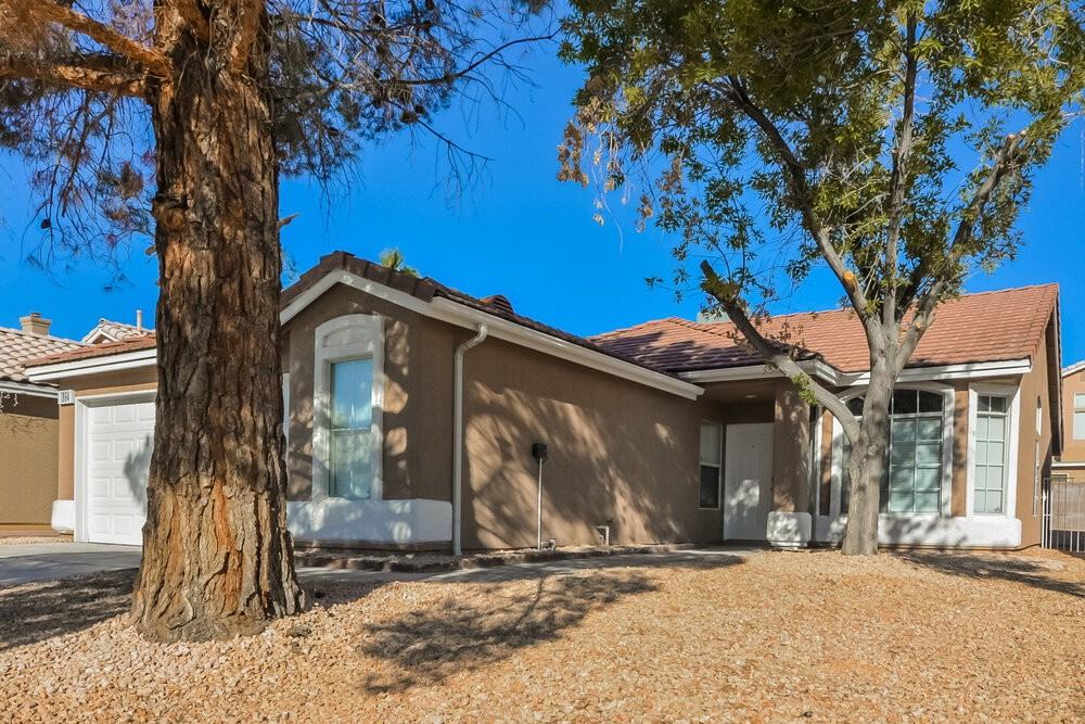 1864 Praline Cir - Photo 3 of 19