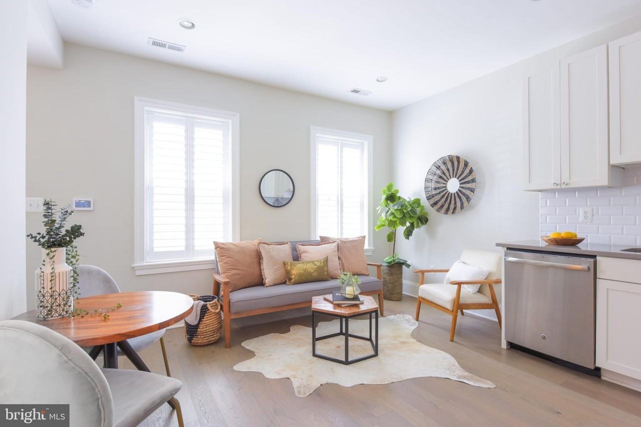 3921 Fulton St Nw Apt 3 #3 - Photo 3 of 24