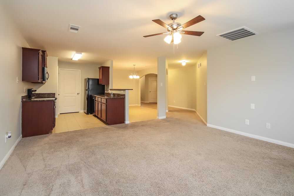 2131 Golden Topaz Dr - Photo 4 of 16