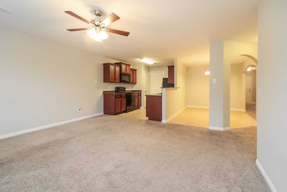 2131 Golden Topaz Dr - Photo 5 of 16