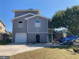 featured image of 38852 Bayfront Dr