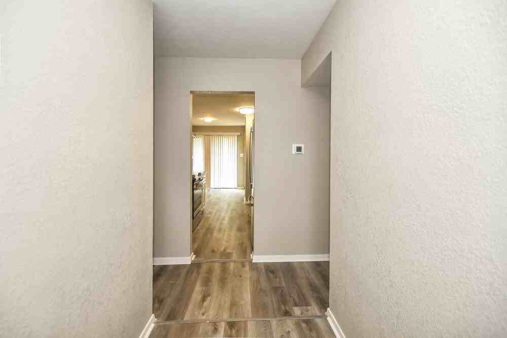 514 Woodcrest Way - Photo 3 of 16