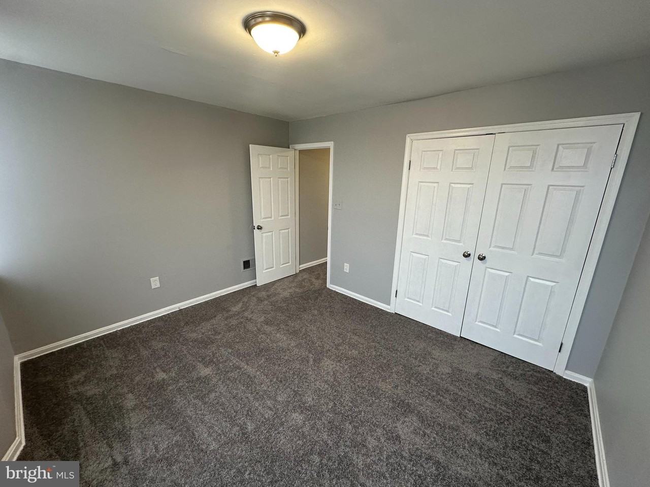 1333 E North Ave - Photo 5 of 10