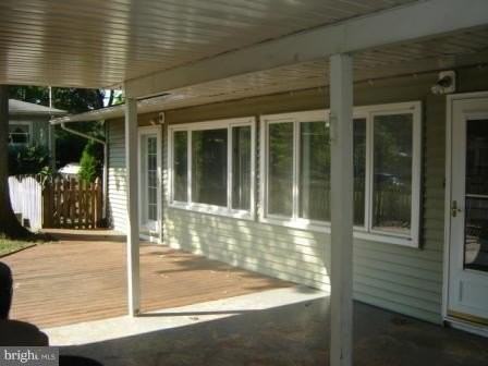 108 Mccormick St - Photo 5 of 38