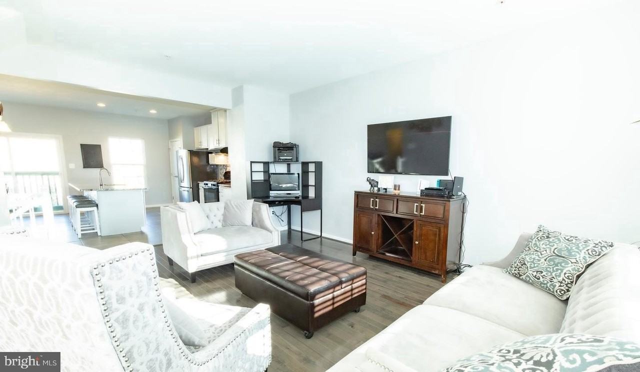 18540 Hickory Meadow Dr - Photo 5 of 21