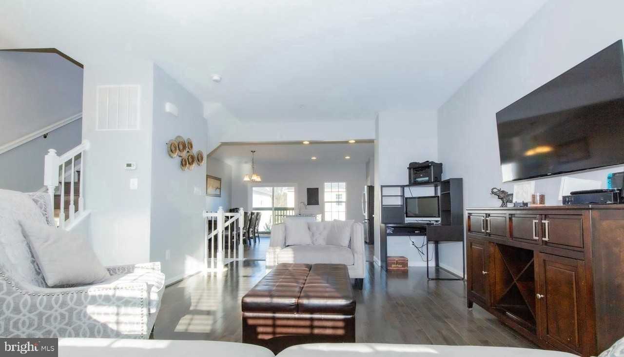 18540 Hickory Meadow Dr - Photo 6 of 21