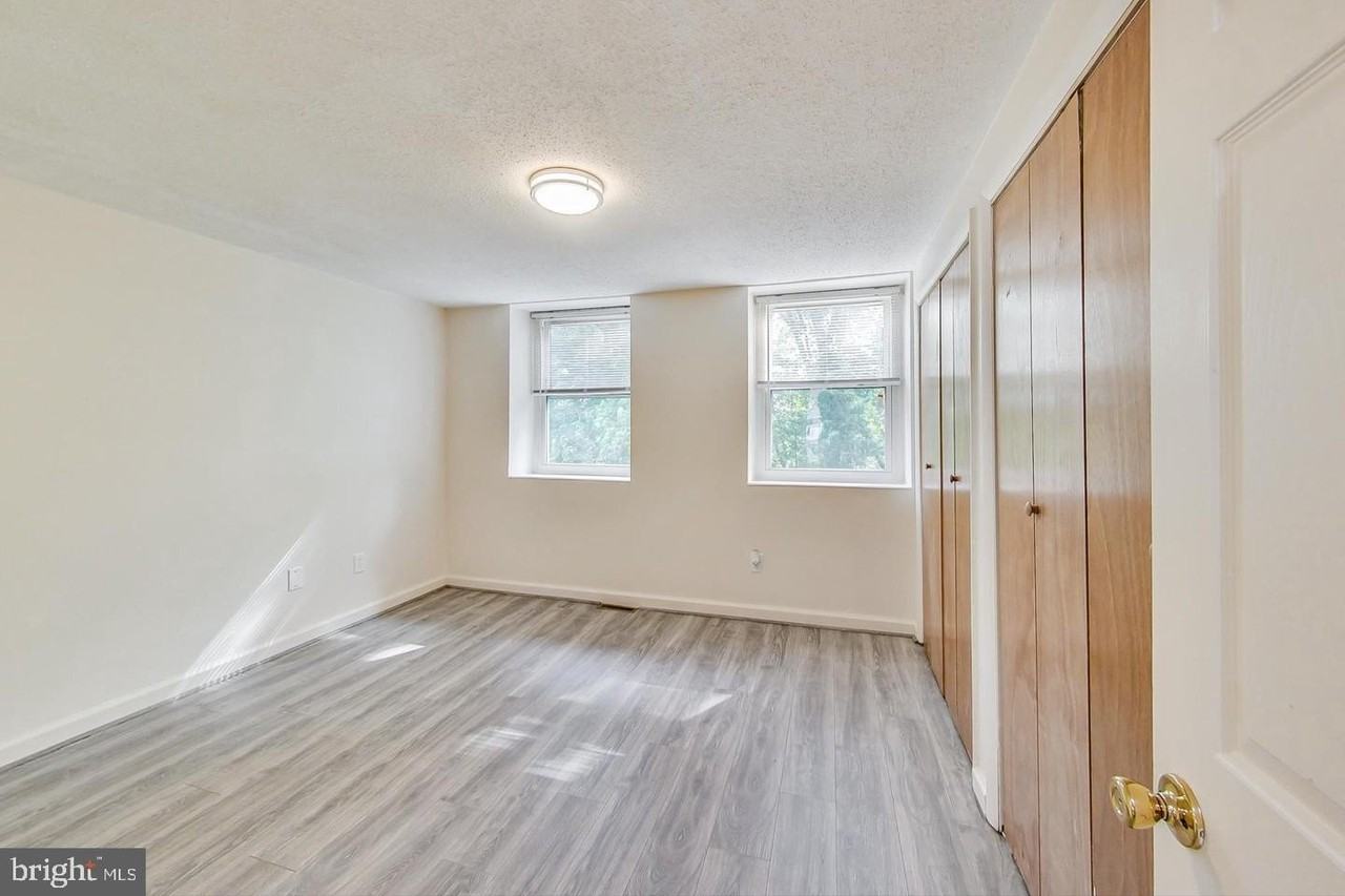 1835 Village Green Dr - Photo 7 of 9