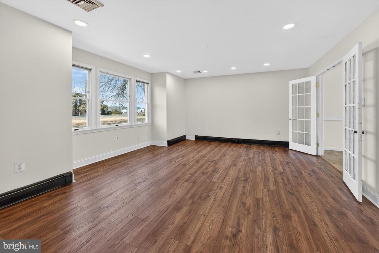 27 Reeves Station Rd - Photo 3 of 20