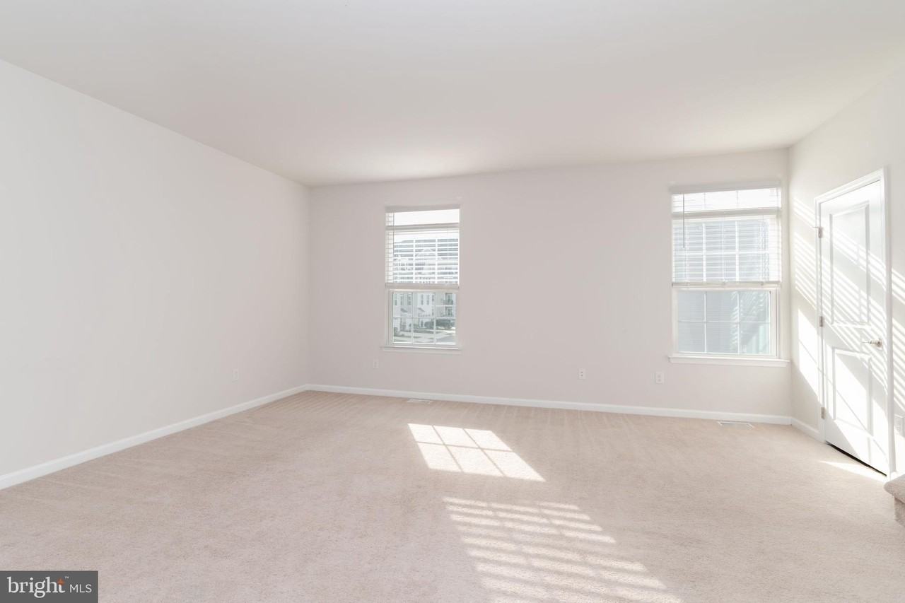 6 Sparrow Cir - Photo 4 of 46