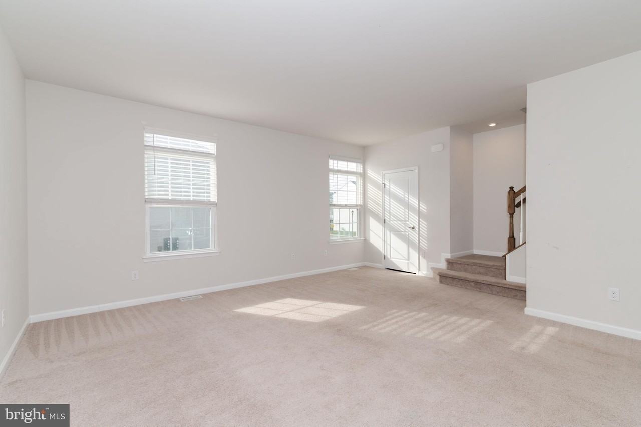 6 Sparrow Cir - Photo 5 of 46