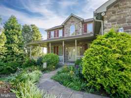 featured image of 1458 Highfield Ct