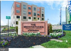 807 Lakeview Ct - Photo 1 of 1