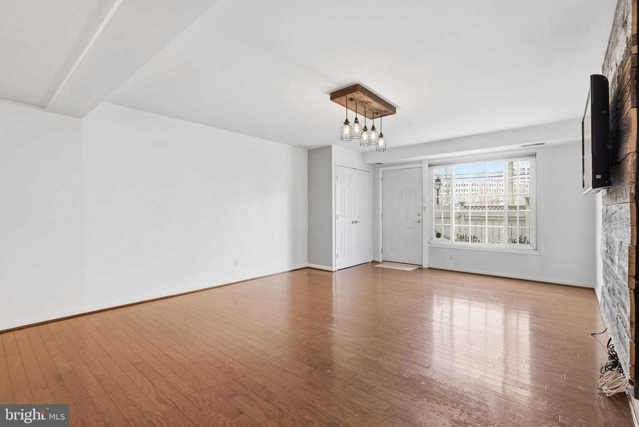 1603A N Van Dorn St - Photo 7 of 24