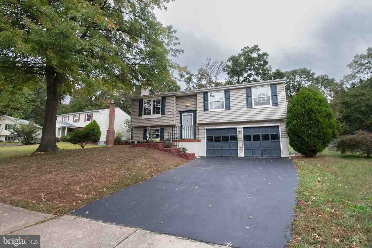 8764 Cold Plain Ct - Photo 2 of 24