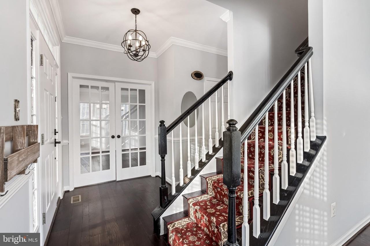 43112 Demerrit St - Photo 3 of 42