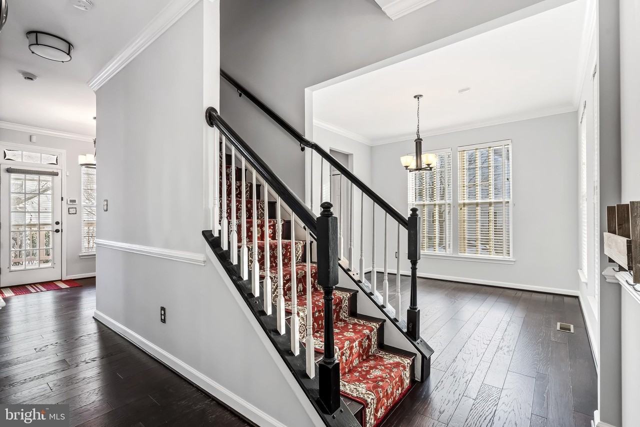 43112 Demerrit St - Photo 5 of 42