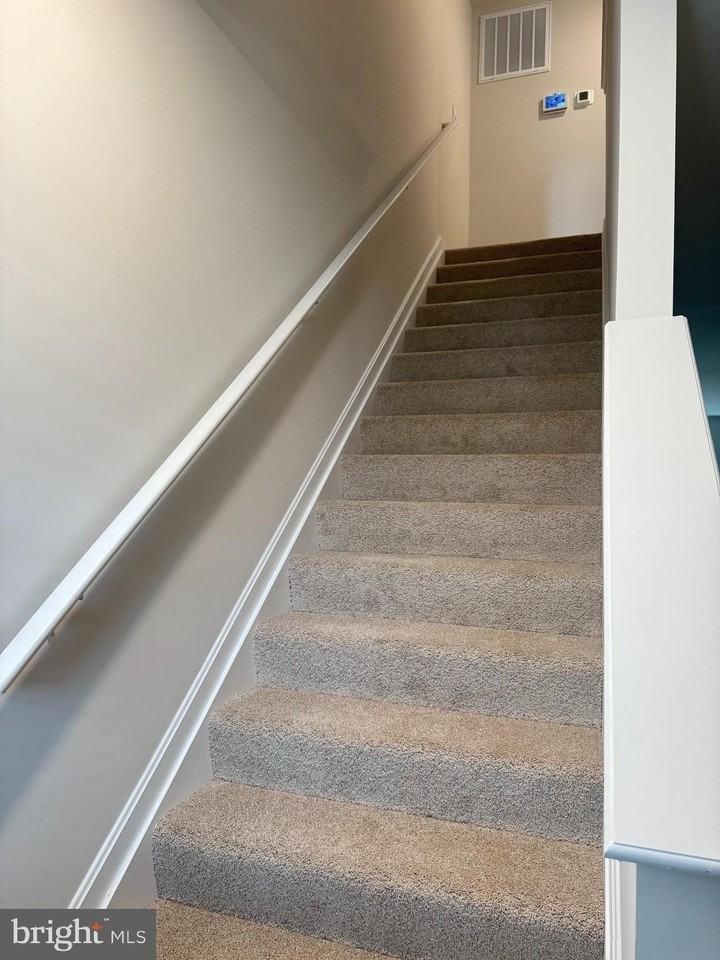 179 Caterpillar Dr - Photo 3 of 22