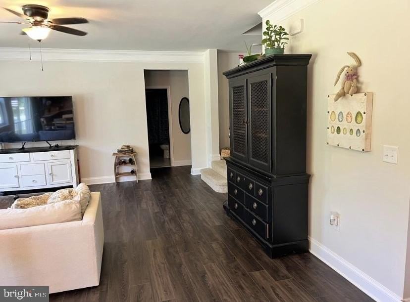 111 Zoe Way - Photo 6 of 8