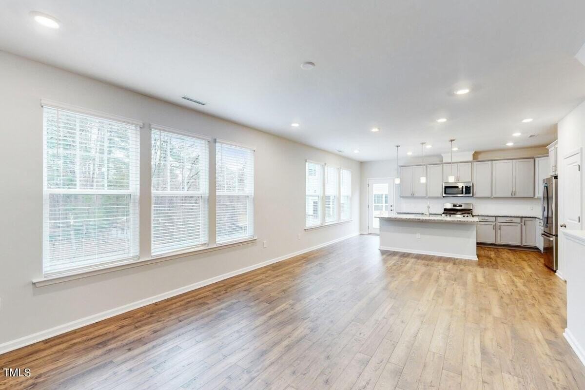 1118 Harmony Trl - Photo 2 of 26