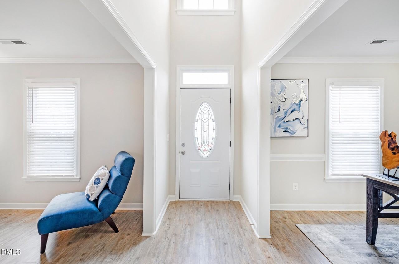 1338 Beaufort Dr - Photo 5 of 38