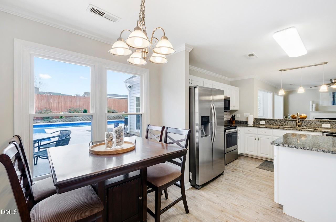 1338 Beaufort Dr - Photo 6 of 38