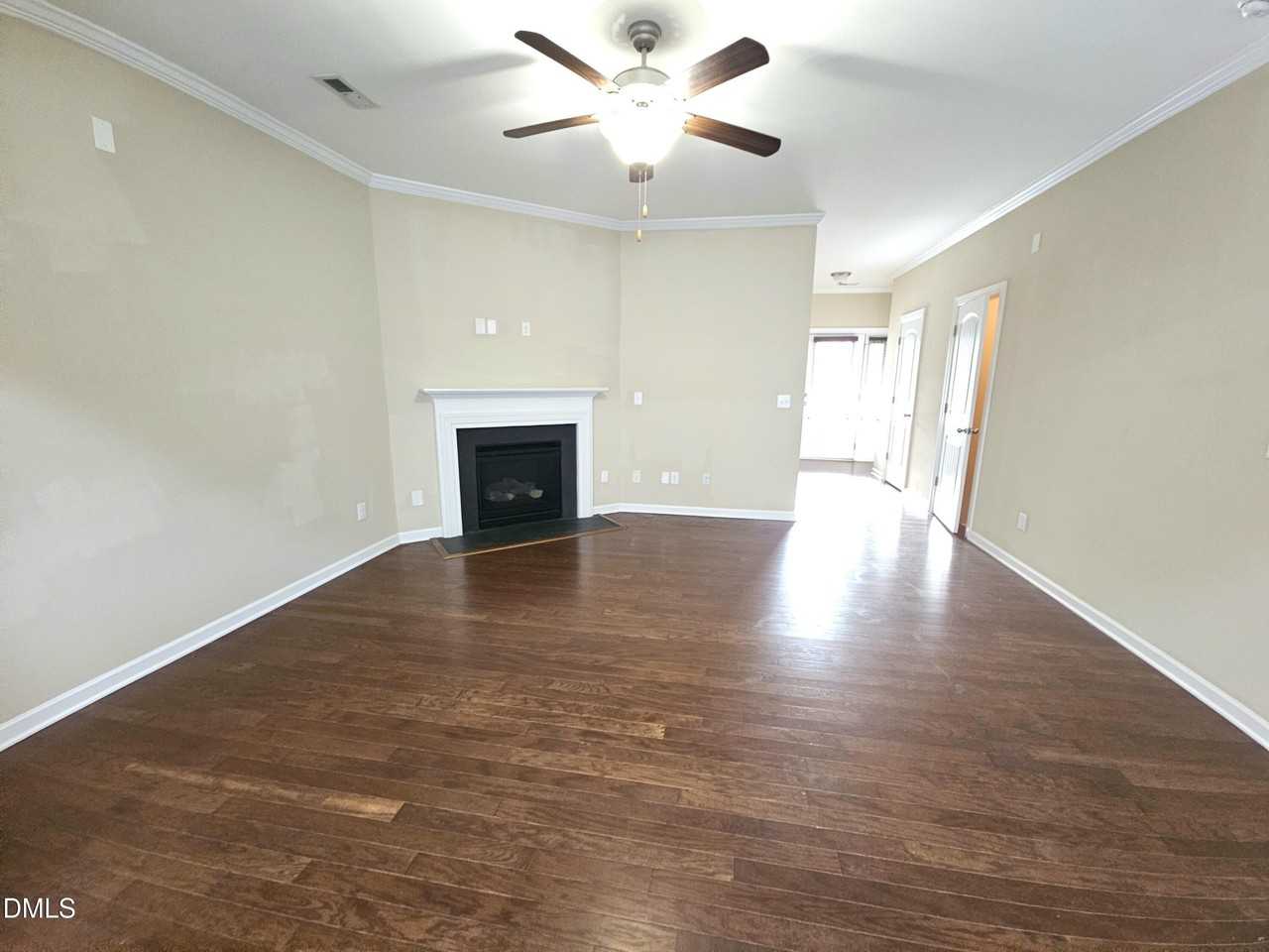 1029 Havenbrook Dr - Photo 2 of 20