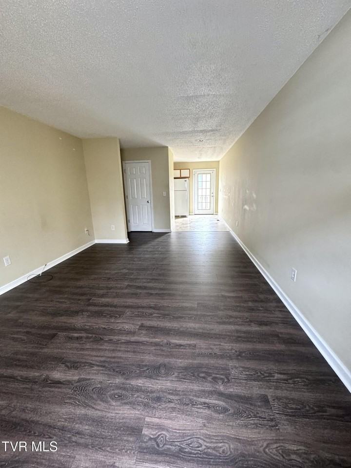 6 Lake Village Ct Unit 6 #6 - Photo 7 of 16