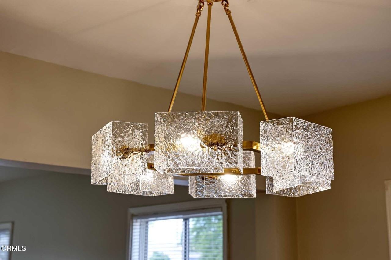 7046 Murietta Ave - Photo 7 of 33