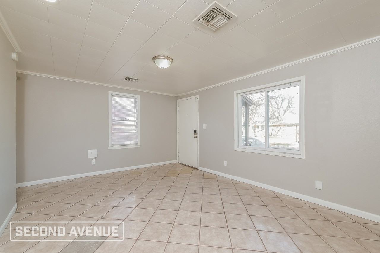 3100 Sw 45th St - Photo 6 of 22