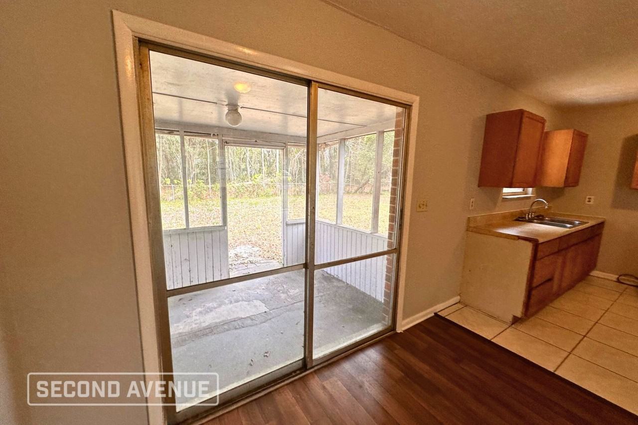 2623 Tulsa N Rd - Photo 3 of 11