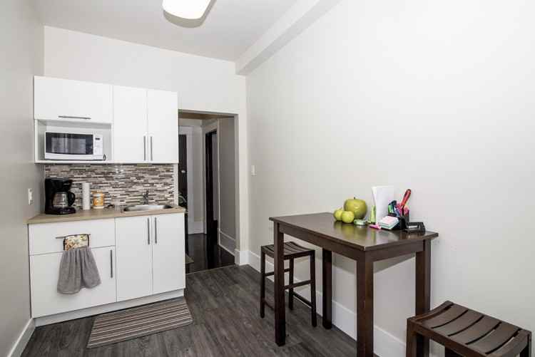 745 Wolseley Avenue - Photo 5 of 38