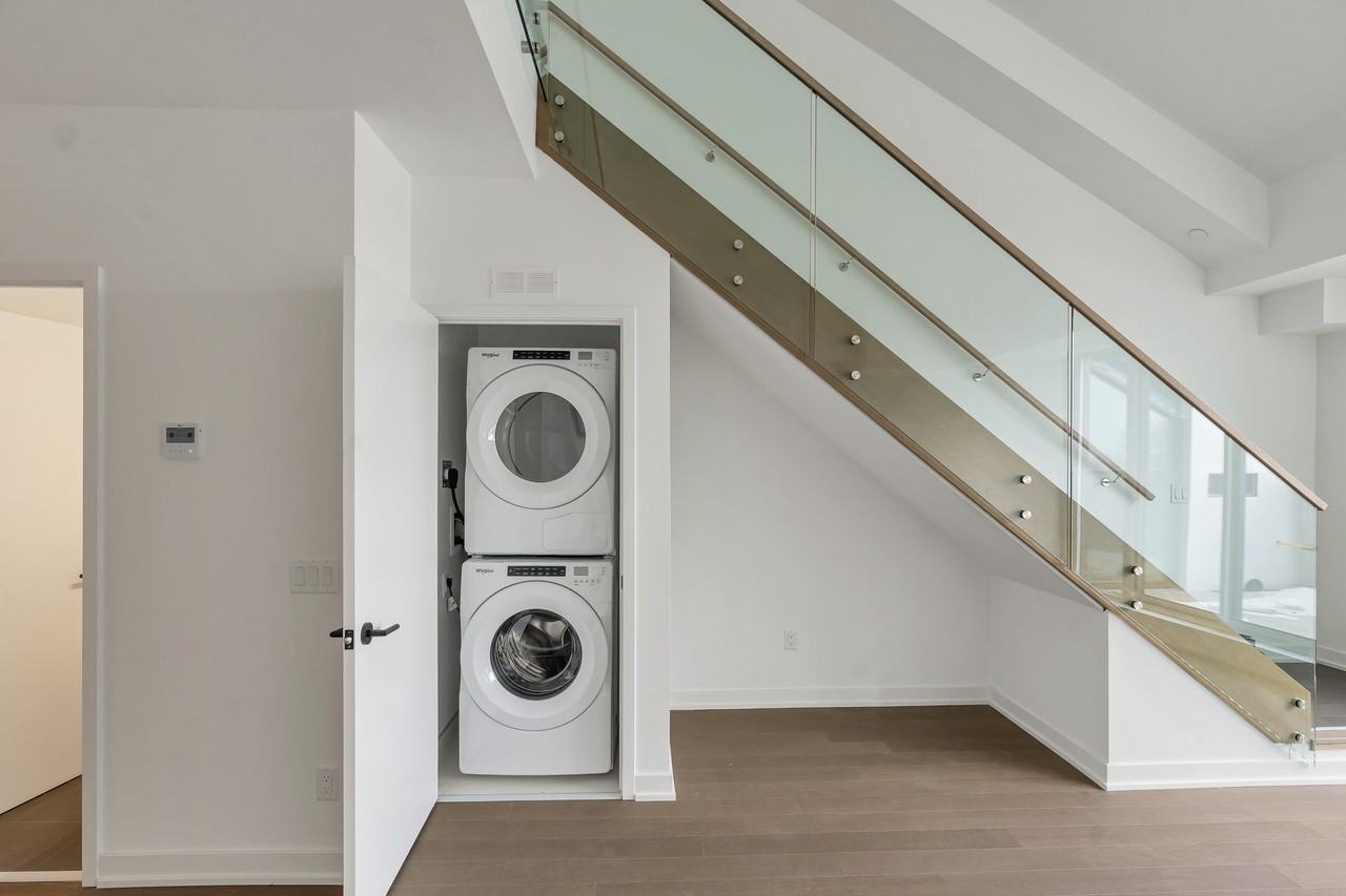 31 Huron St - Photo 3 of 11