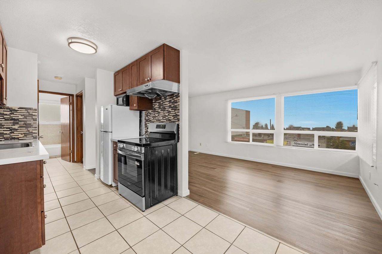 Tara Apartments - Photo 4 of 26