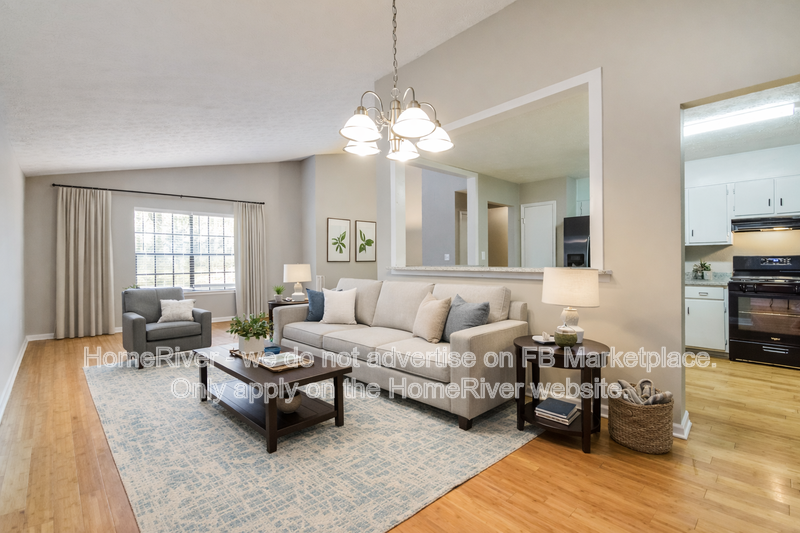 640 Butterfield Ln - Photo 2 of 24