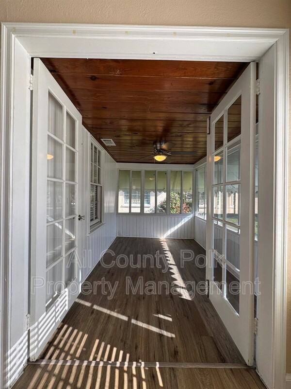 422 E Belmar St - Photo 6 of 24