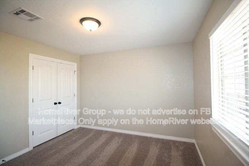 1808 Ne 135th St - Photo 6 of 19