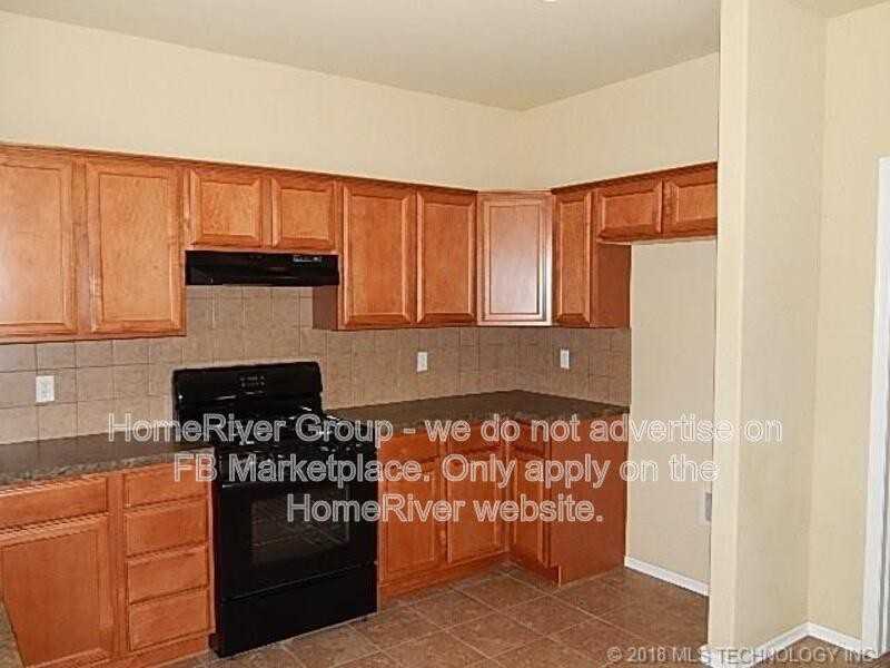 1916 W K Ct - Photo 4 of 24