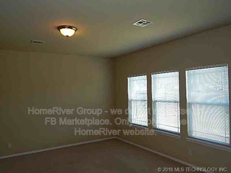 1916 W K Ct - Photo 5 of 24