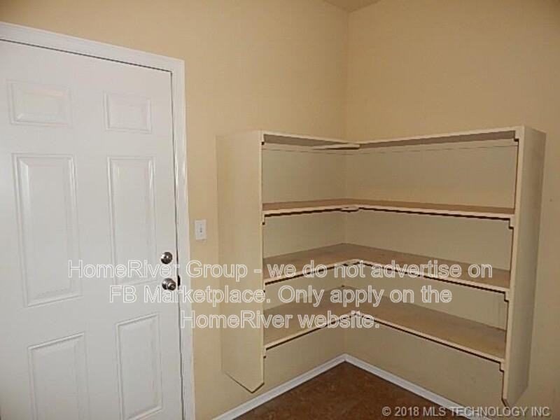 1916 W K Ct - Photo 7 of 24