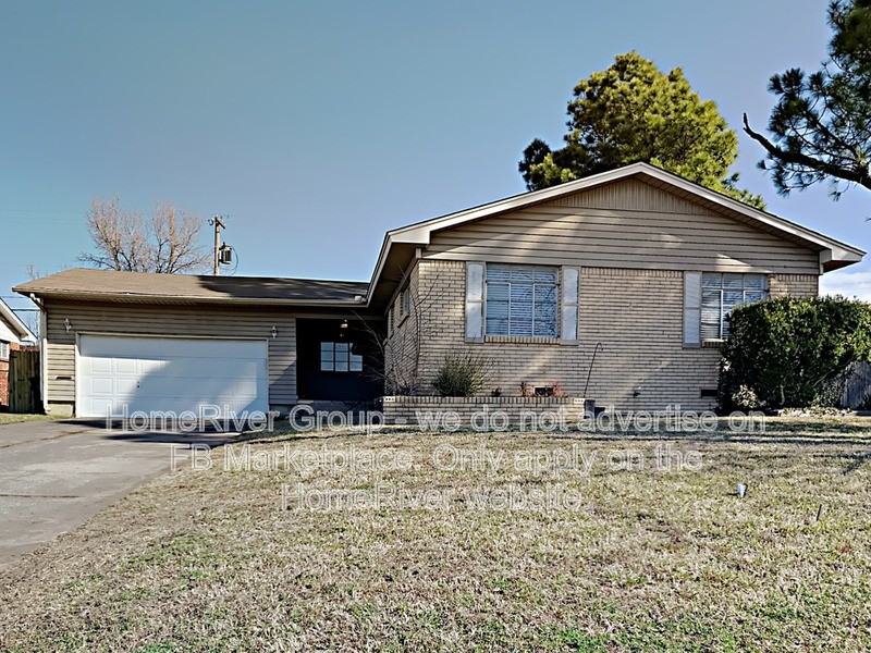 6797 E 27th St - Photo 2 of 24