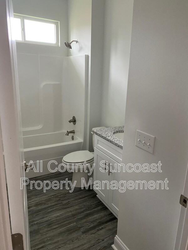 500 Holly Rd - Photo 6 of 9