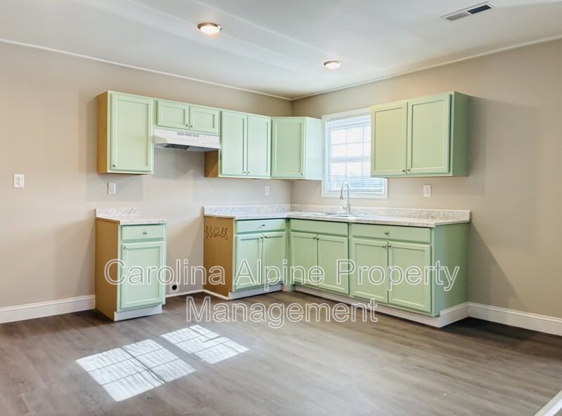 613 Legrand St - Photo 7 of 19