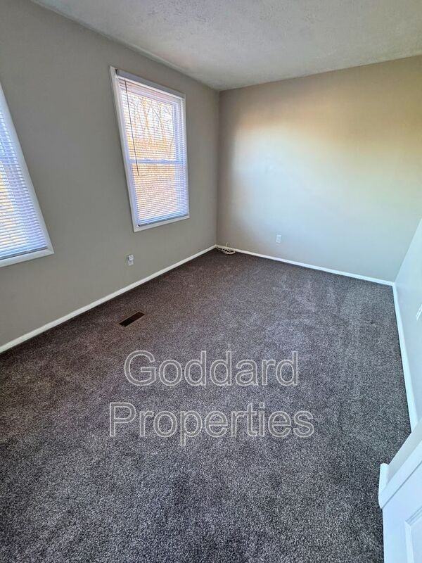 7946 Sutherland Ct - Photo 2 of 18