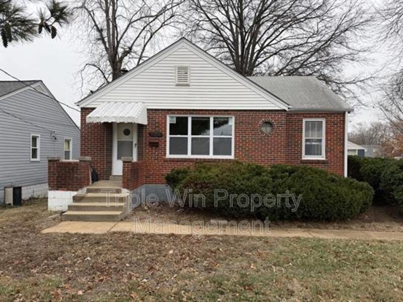 6206 Evergreen Blvd - Photo 2 of 30