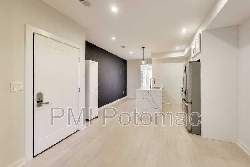 531 Kennedy St Nw #3 - Photo 7 of 18