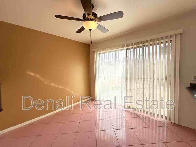 617 W Minton St - Photo 7 of 21