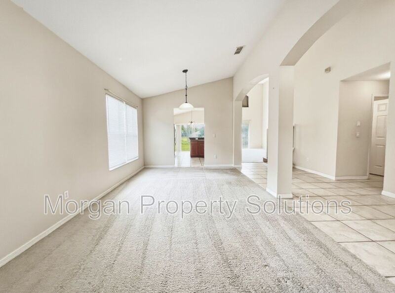 5379 Tortuga Dr - Photo 4 of 33