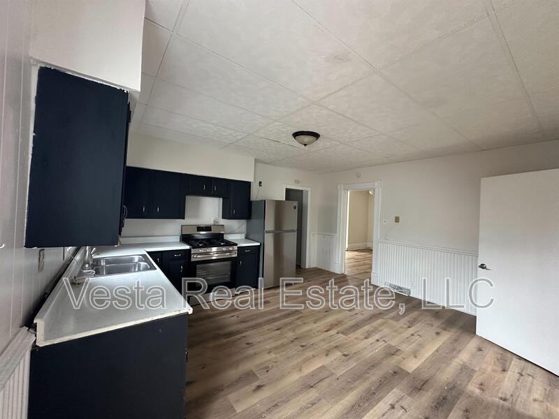 1211 W Market St - Photo 2 of 9