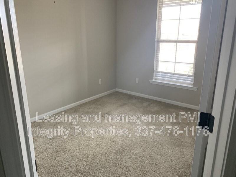 201 Saint Caillin St - Photo 7 of 17